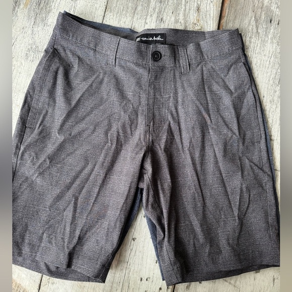 Travis Mathew Men’s Golf shorts set (2) size 30 - Picture 5 of 9
